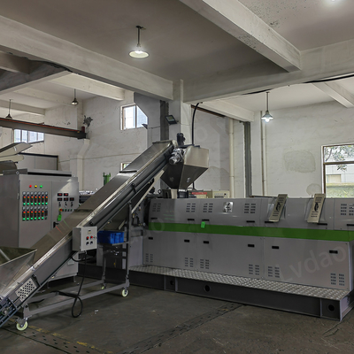las etapas dobles de 140m m que granulan el plástico duro de la máquina reciclan la máquina de granulación