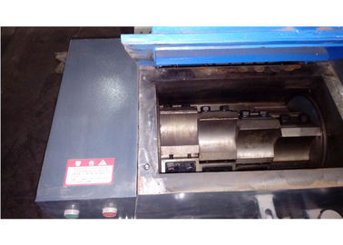El poder plástico automático de la máquina 15KW de la trituradora modificó el voltaje para requisitos particulares 450 - 800kg/H